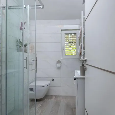 Lejlighed Daniela - Three Bedroom With Terrace