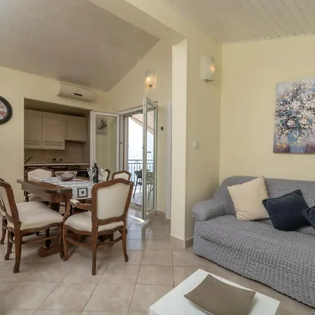 Lejlighed Daniela - Three Bedroom With Terrace Trogir